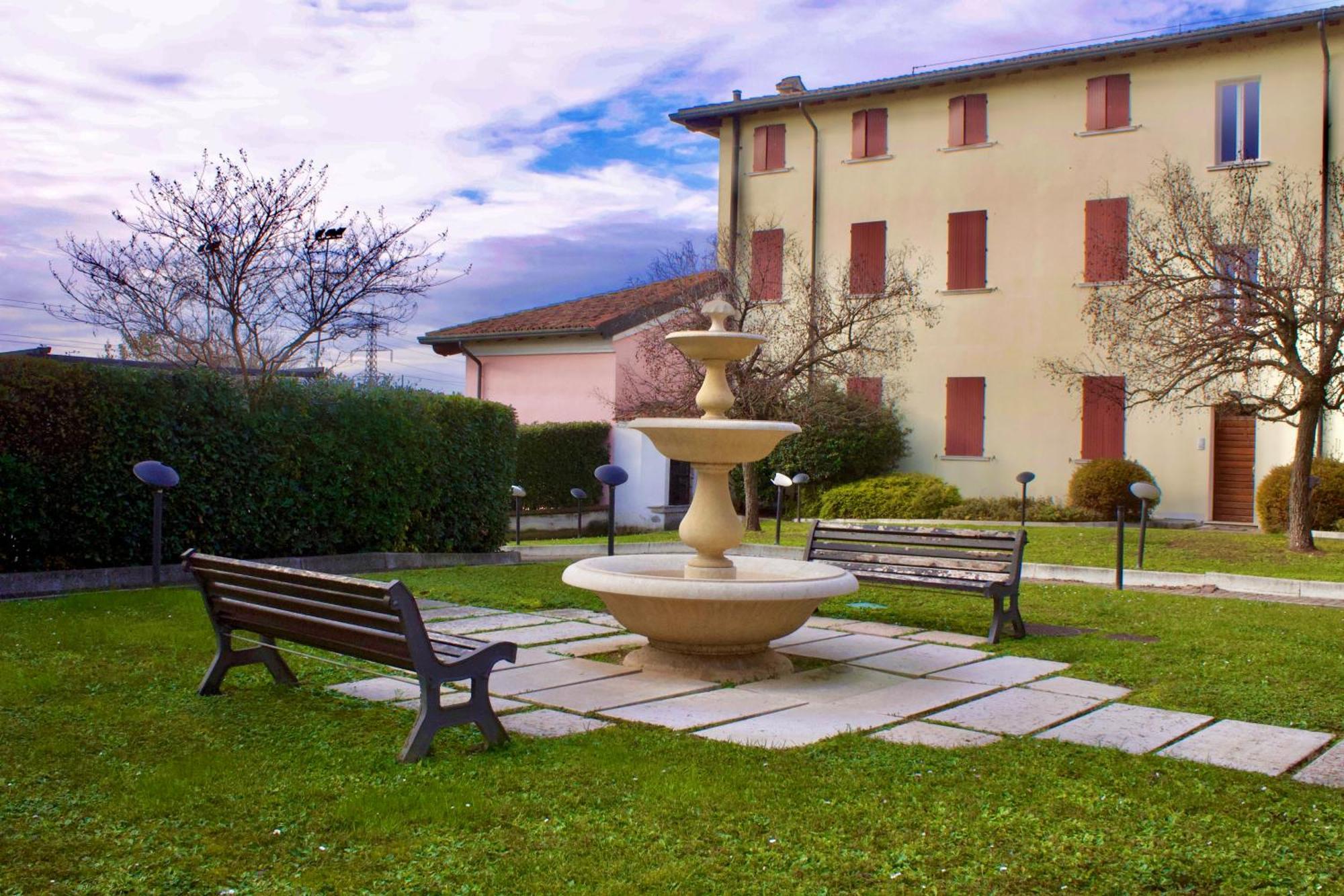 Wendy Apartment- Twobedroom & Pool & Parkprivatefree & Sports Desenzano del Garda Eksteriør billede