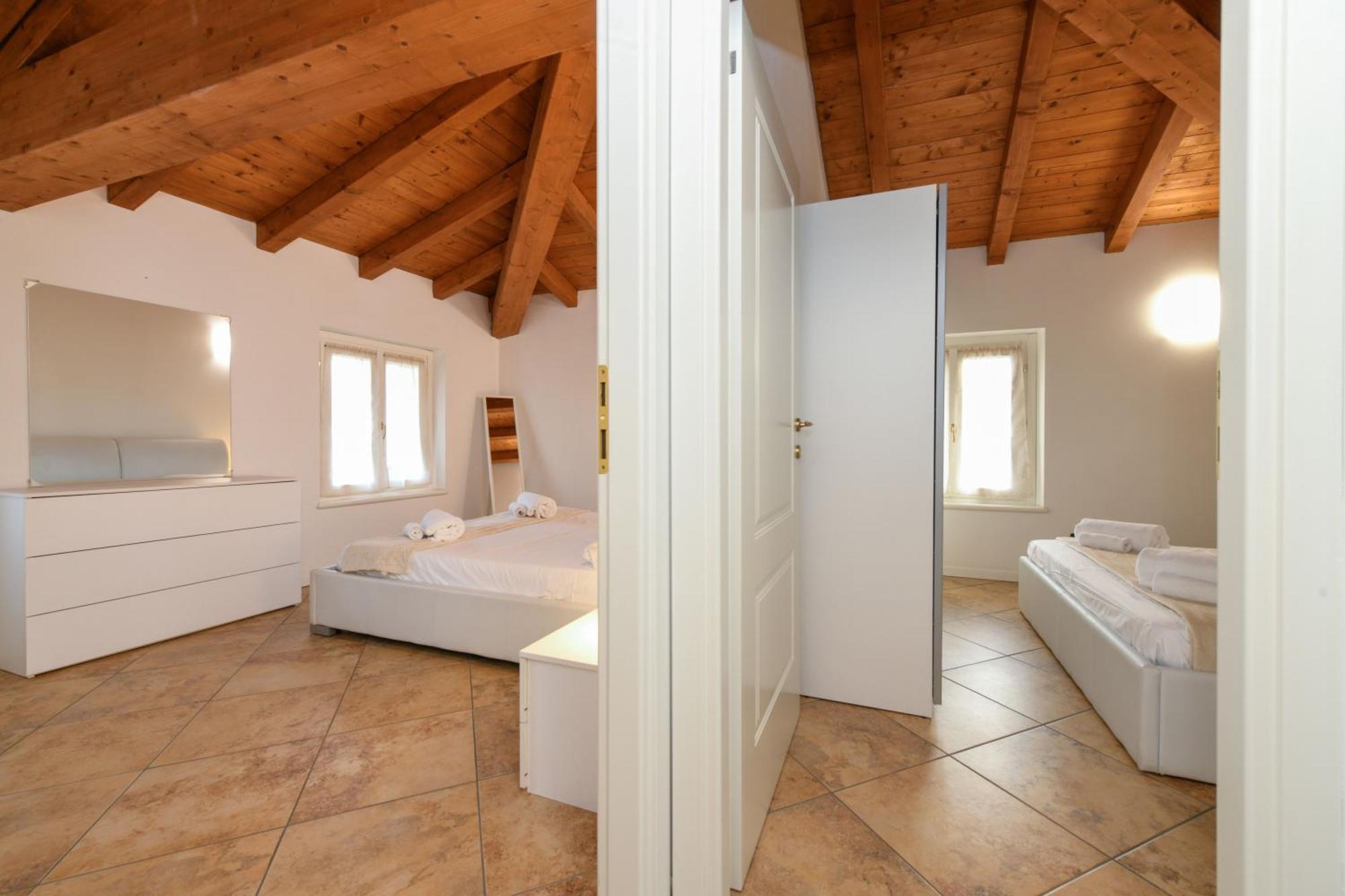 Wendy Apartment- Twobedroom & Pool & Parkprivatefree & Sports Desenzano del Garda Eksteriør billede