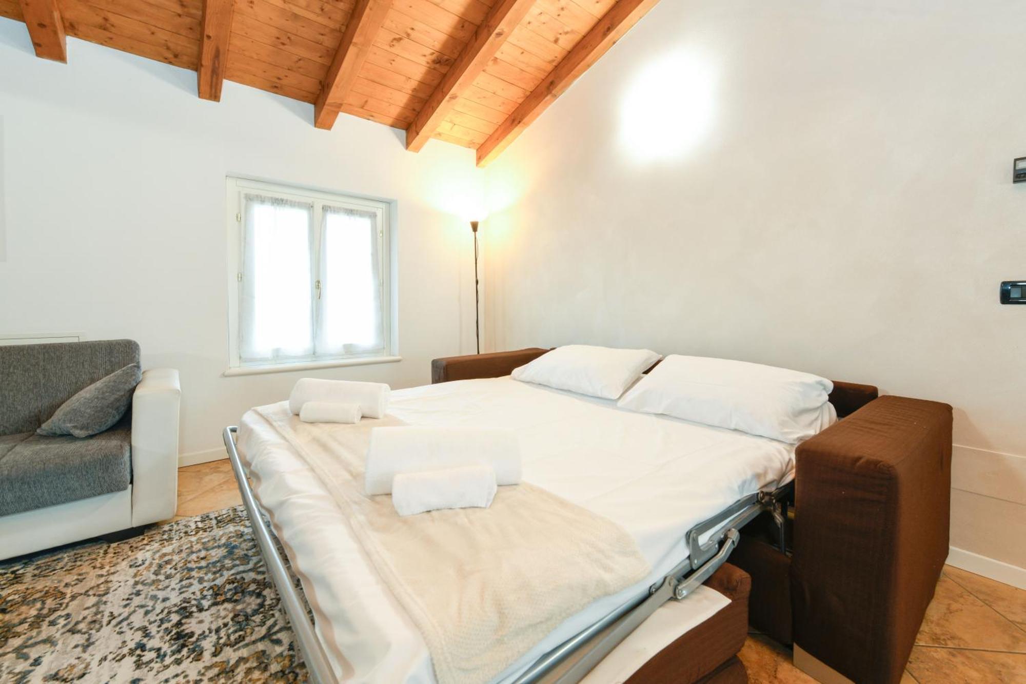 Wendy Apartment- Twobedroom & Pool & Parkprivatefree & Sports Desenzano del Garda Eksteriør billede